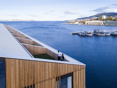 MACq 01 Hotel - VIC Tourism 0