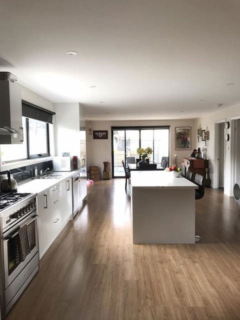 Georges Bay Apartments - VIC Tourism 10