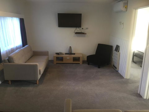 Georges Bay Apartments - VIC Tourism 29
