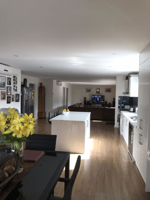Georges Bay Apartments - VIC Tourism 6