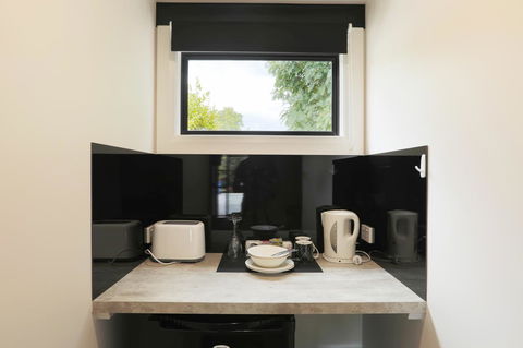Georges Bay Apartments - VIC Tourism 17