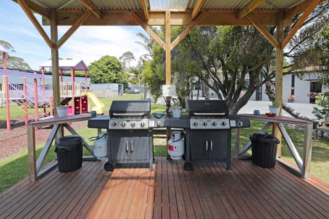 Georges Bay Apartments - VIC Tourism 40
