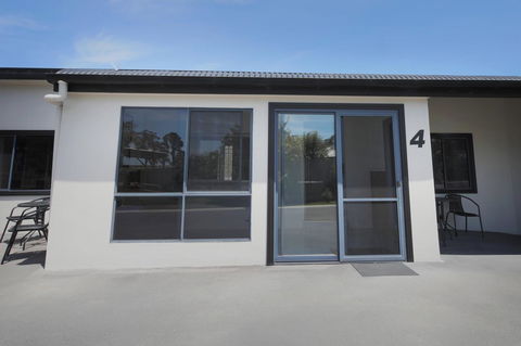 Georges Bay Apartments - VIC Tourism 35