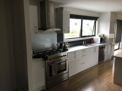 Georges Bay Apartments - VIC Tourism 13