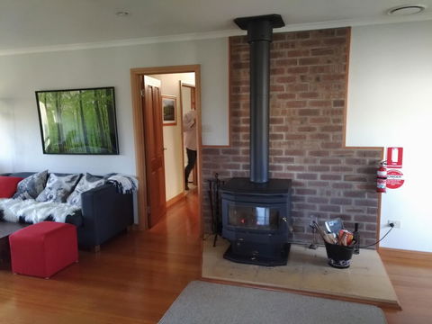 Grace Cottage - VIC Tourism 31
