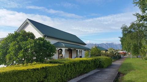 Grace Cottage - VIC Tourism 0