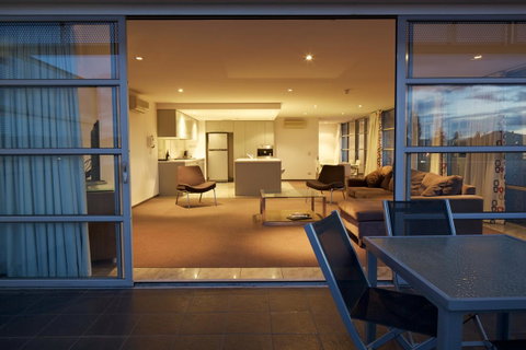 Zero Davey Boutique Apartment Hotel - VIC Tourism 10