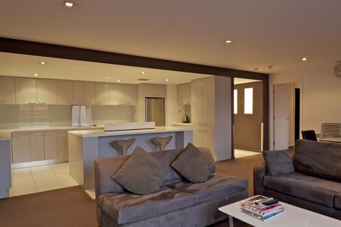 Zero Davey Boutique Apartment Hotel - VIC Tourism 21