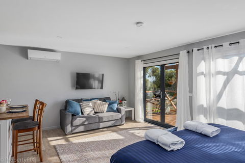 Harrison Grove - VIC Tourism 6