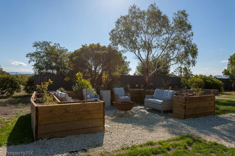 Harrison Grove - VIC Tourism 13