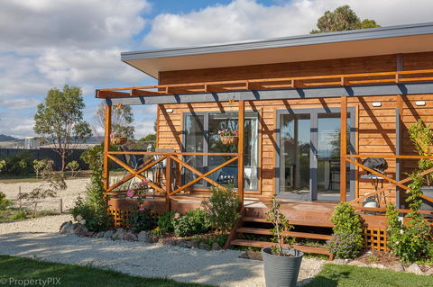 Harrison Grove - VIC Tourism 16