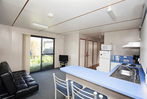 Seven Mile Beach Cabin And Caravan Park - VIC Tourism 13
