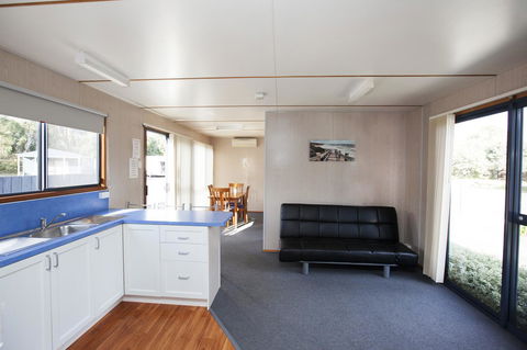 Seven Mile Beach Cabin And Caravan Park - VIC Tourism 6