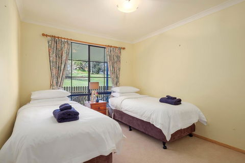 Omaroo Cottage Bruny Island - VIC Tourism 10