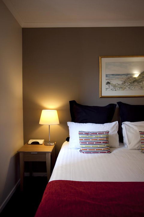 Hobart Waterfront Apartments - VIC Tourism 17
