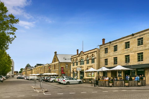Hobart Waterfront Apartments - VIC Tourism 15