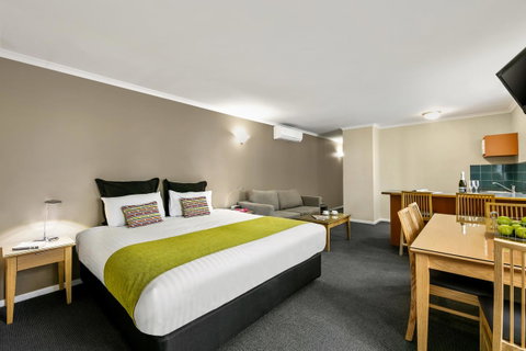 Hobart Waterfront Apartments - VIC Tourism 2