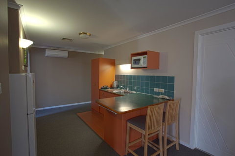 Hobart Waterfront Apartments - VIC Tourism 19