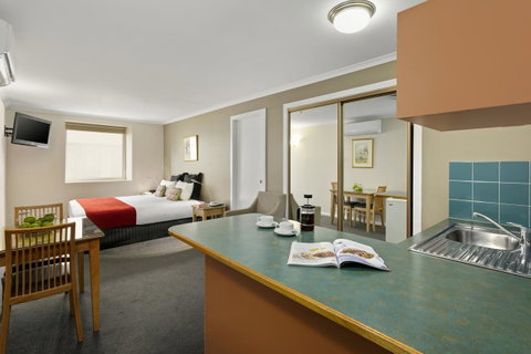 Hobart Waterfront Apartments - VIC Tourism 0