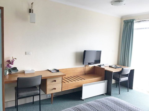 The Waterfront Wynyard - VIC Tourism 36