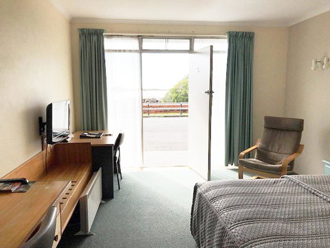 The Waterfront Wynyard - VIC Tourism 38