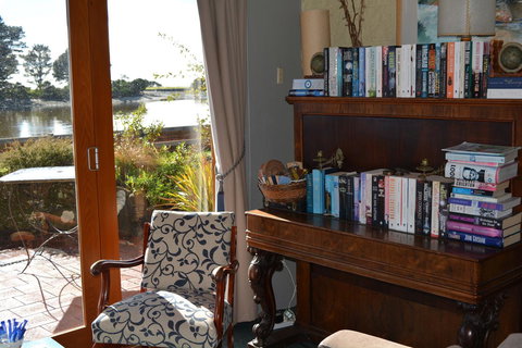 The Waterfront Wynyard - VIC Tourism 9