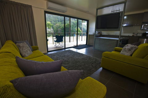 Tyenna River Cottages - VIC Tourism 16