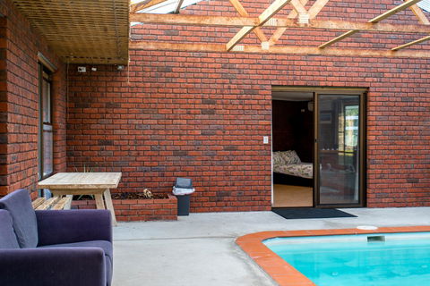 Acton Park Holiday Units - VIC Tourism 18