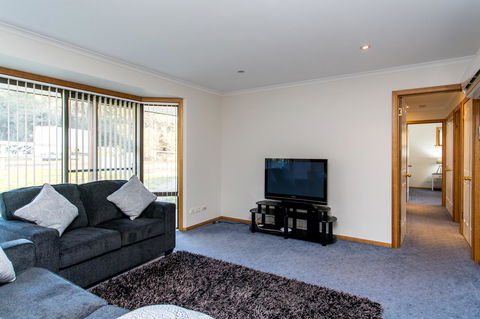 Acton Park Holiday Units - VIC Tourism 8