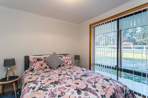 Acton Park Holiday Units - VIC Tourism 4