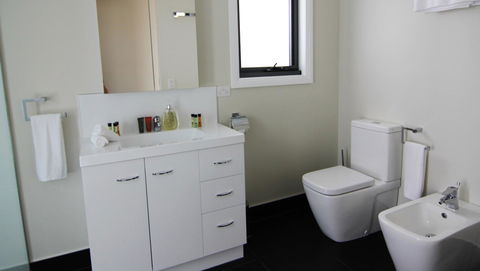 SEA EAGLE COTTAGE Amazing Views Of Bay Of Fires - VIC Tourism 28