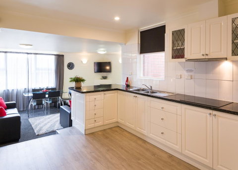 Graham Apartments - VIC Tourism 4
