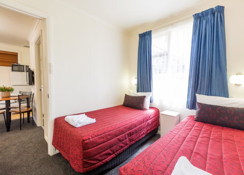 Graham Apartments - VIC Tourism 31