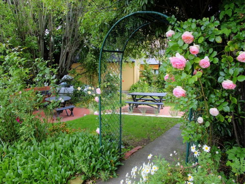 Graham Apartments - VIC Tourism 11