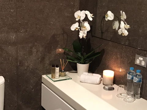 Amare Beachside Luxury - VIC Tourism 7