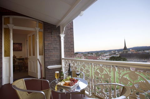 Auldington Hotel - VIC Tourism 21