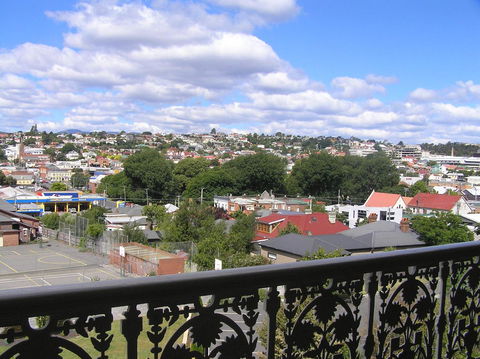 Auldington Hotel - VIC Tourism 32