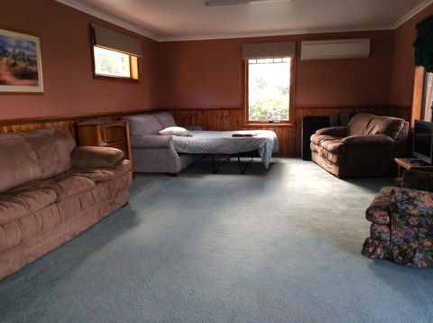 Our Cottage - VIC Tourism 5