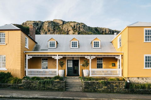 Ship Inn Stanley - VIC Tourism 0