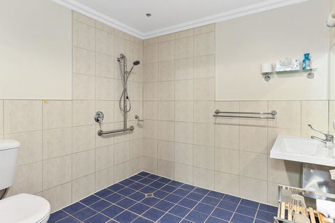 Oyster Cove Chalet - VIC Tourism 11