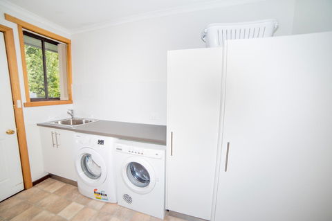 Swansea Beach House Oceanfront - VIC Tourism 18