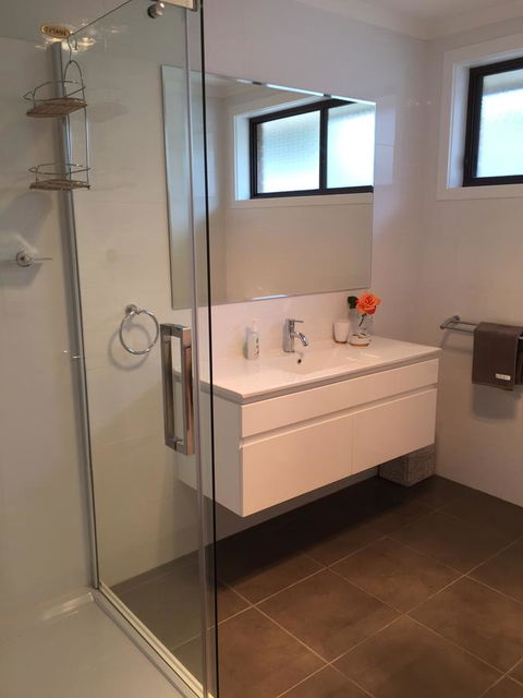 Swansea Beach House Oceanfront - VIC Tourism 7