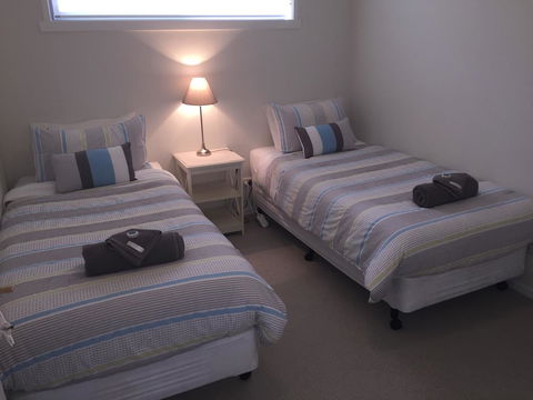 Swansea Beach House Oceanfront - VIC Tourism 17