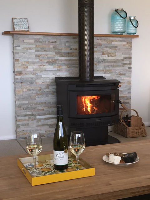 Swansea Beach House Oceanfront - VIC Tourism 13