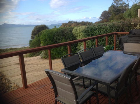 Swansea Beach House Oceanfront - VIC Tourism 5