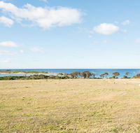 Beach Break Bicheno - VIC Tourism