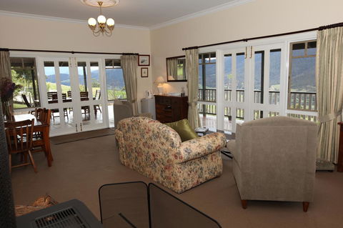 House On The Hill Bed And Breakfast - VIC Tourism 42