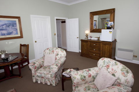 House On The Hill Bed And Breakfast - VIC Tourism 37