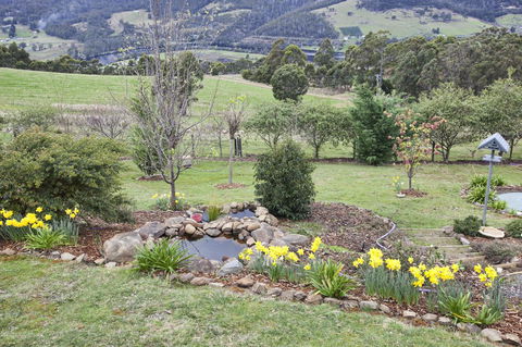 House On The Hill Bed And Breakfast - VIC Tourism 36
