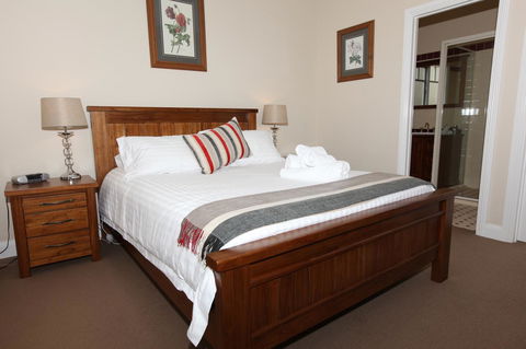 House On The Hill Bed And Breakfast - VIC Tourism 31